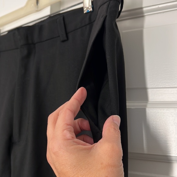 EUC Banana Republic black wool dress pants. 35/30 - Picture 5 of 9